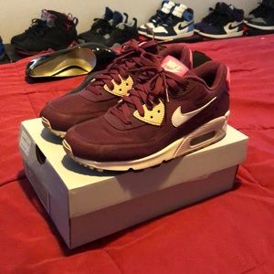 Nike Air Max 90 Essential